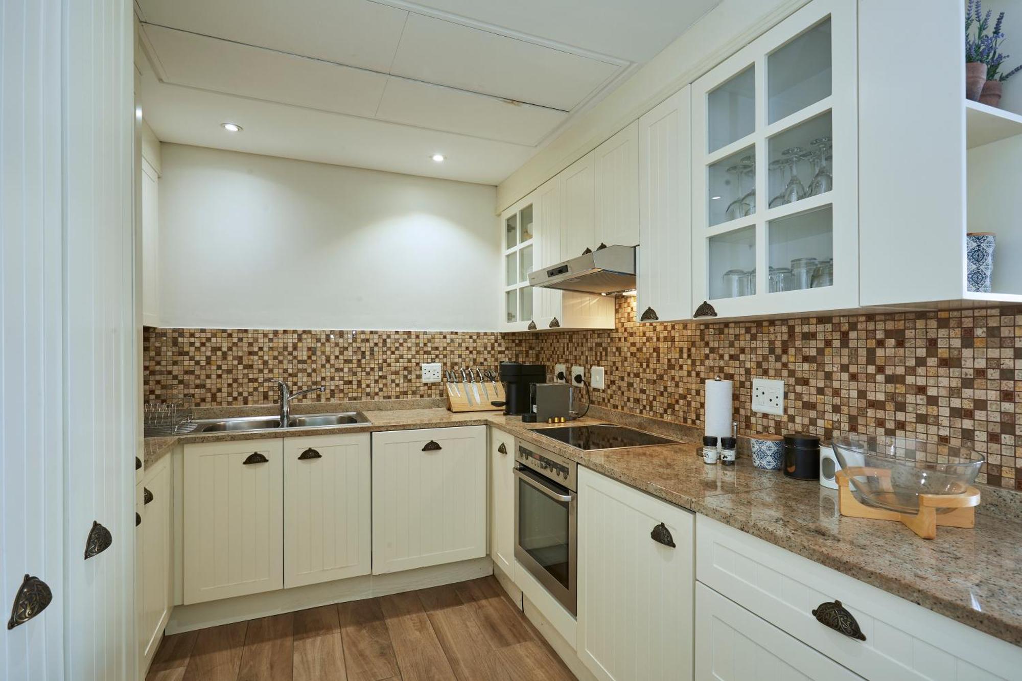 Parama 102 Apartment